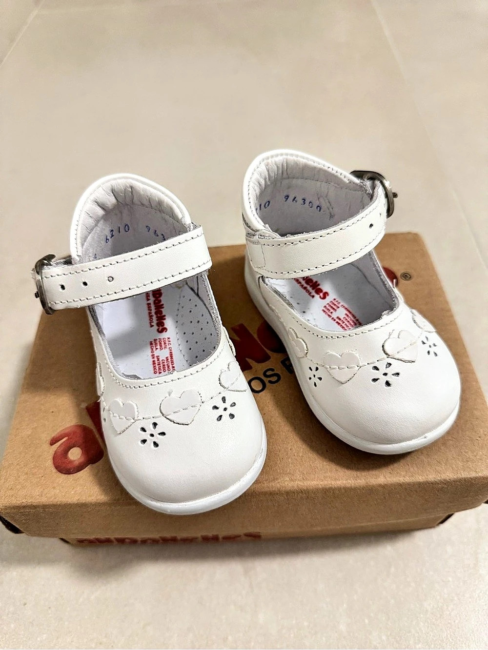 Andanines Andante Girls White Mary Jane Dress Shoes NWT